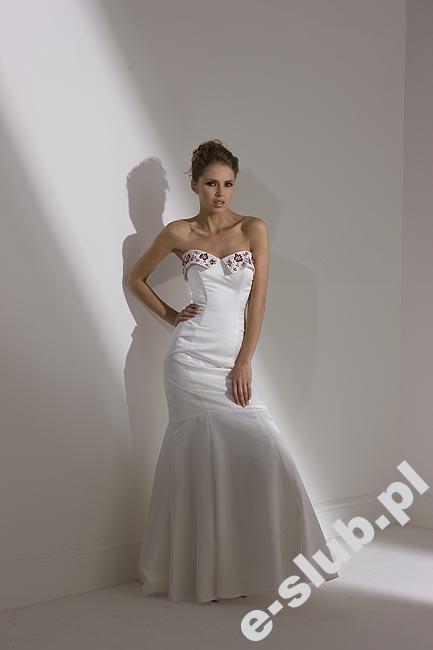 Pure Bridal Model 0946